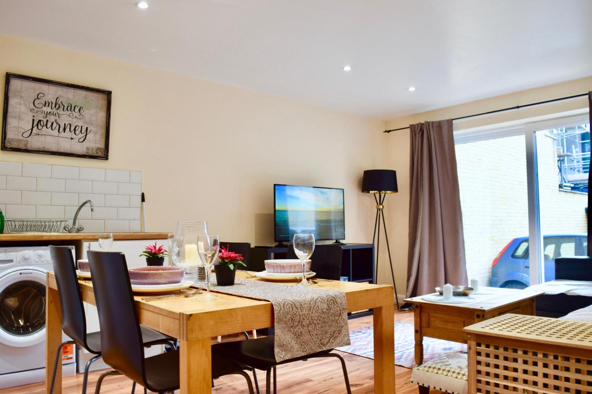 Stylish And Homely 4 Bedroom Home In East London Exteriör bild