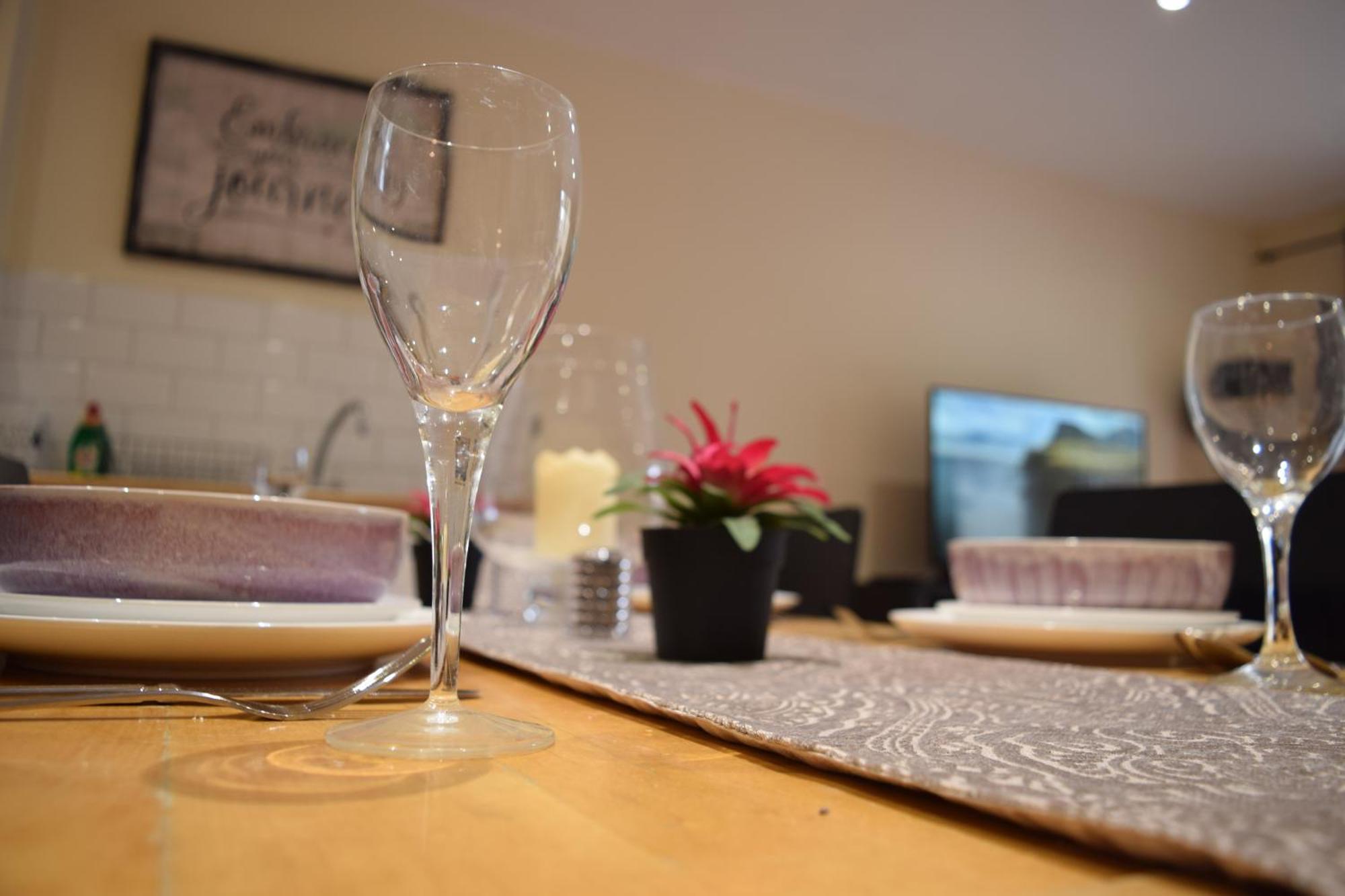Stylish And Homely 4 Bedroom Home In East London Exteriör bild