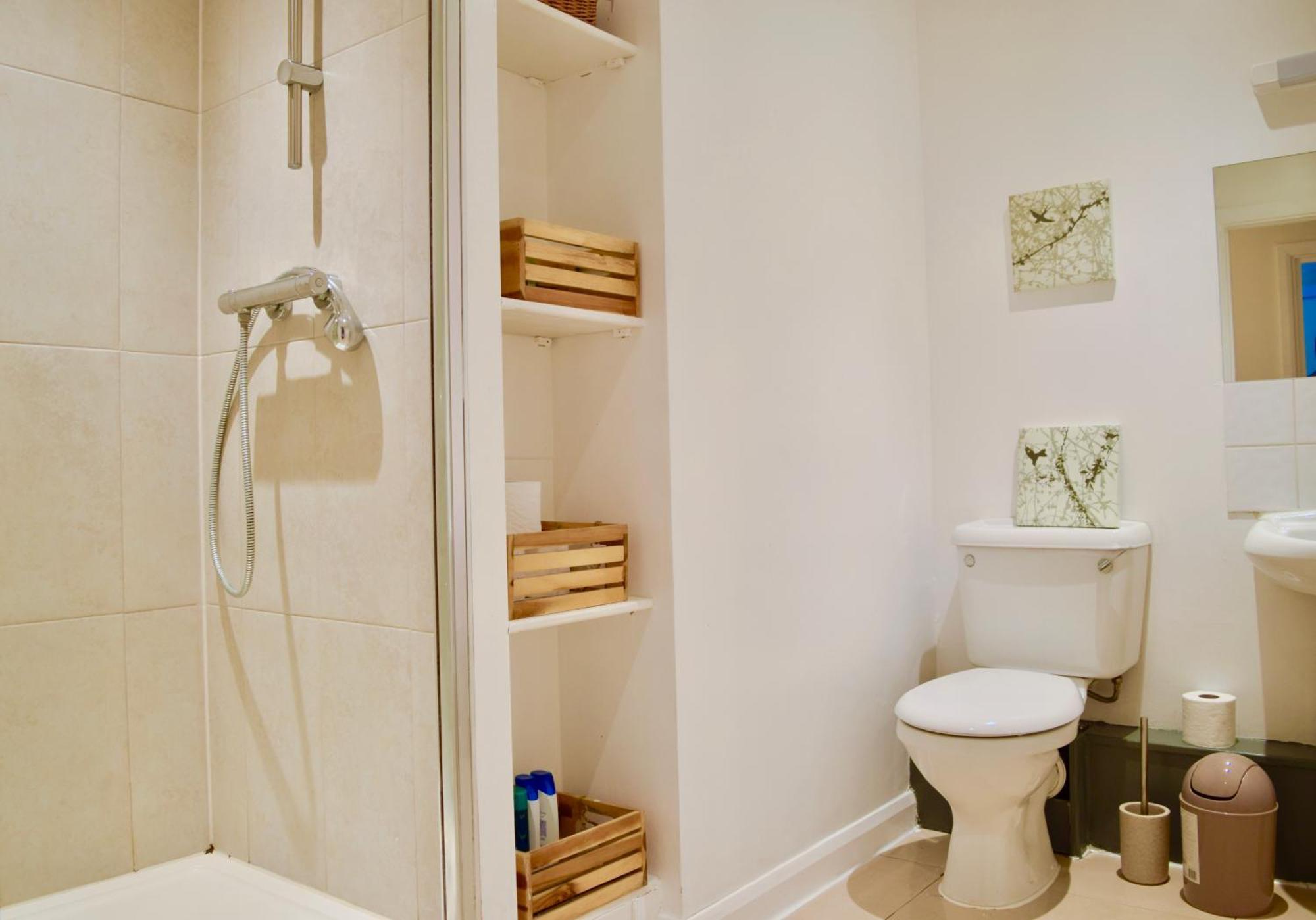 Stylish And Homely 4 Bedroom Home In East London Exteriör bild