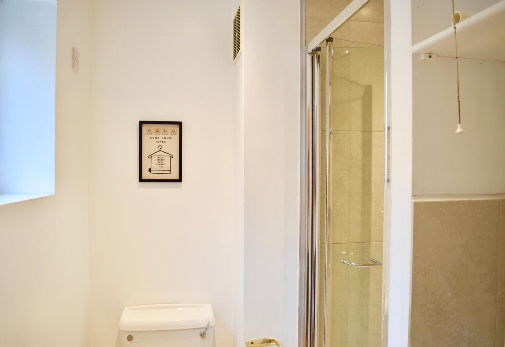 Stylish And Homely 4 Bedroom Home In East London Exteriör bild