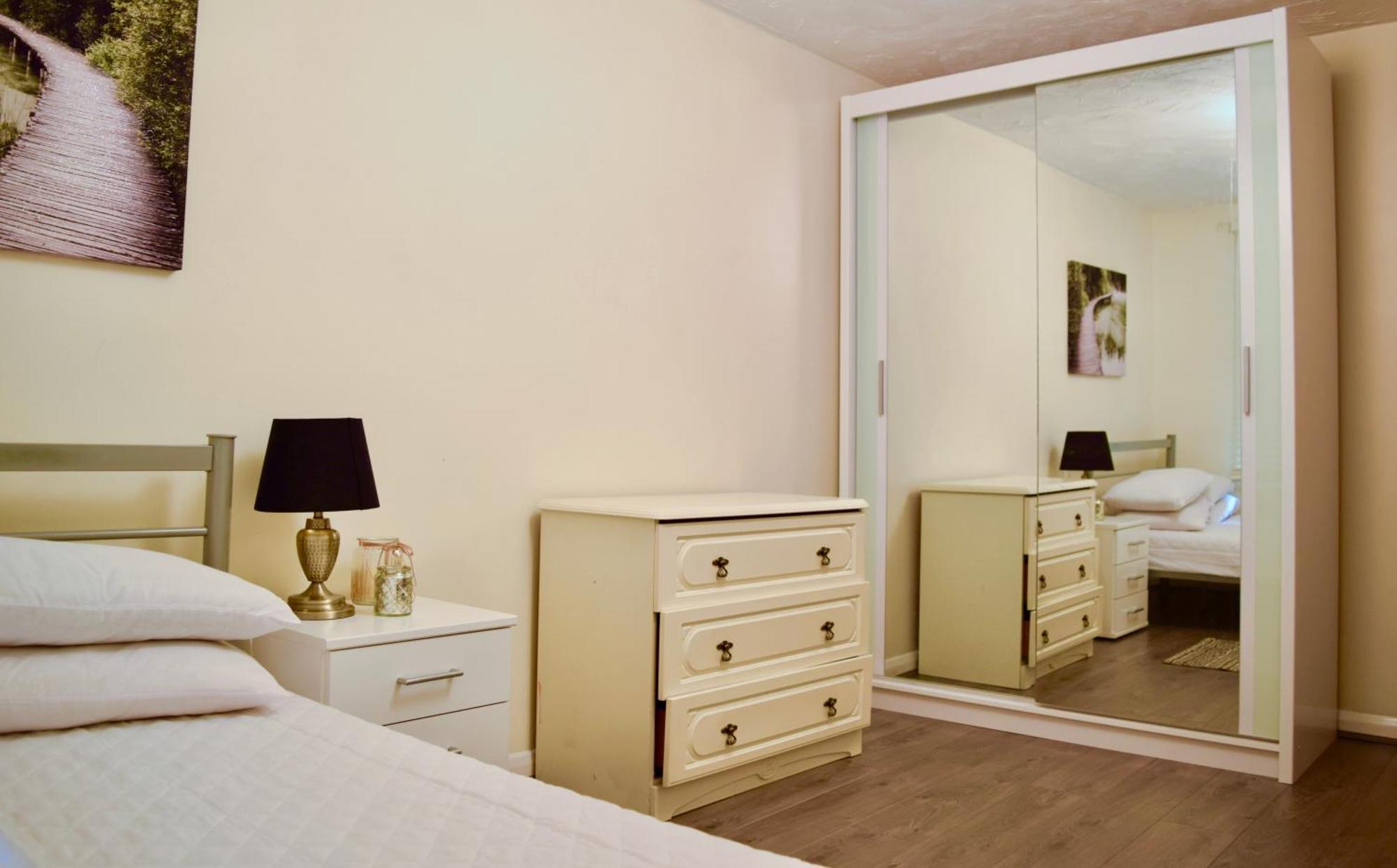 Stylish And Homely 4 Bedroom Home In East London Exteriör bild