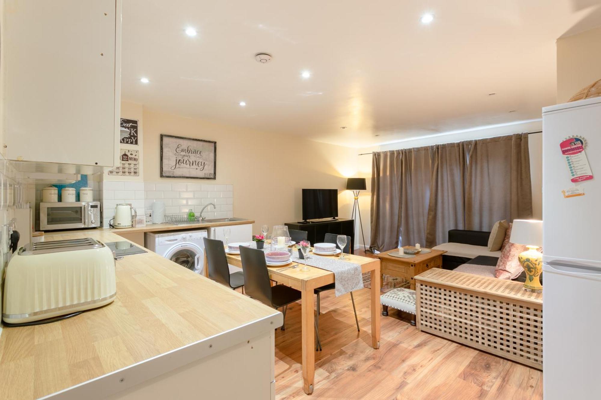 Stylish And Homely 4 Bedroom Home In East London Exteriör bild